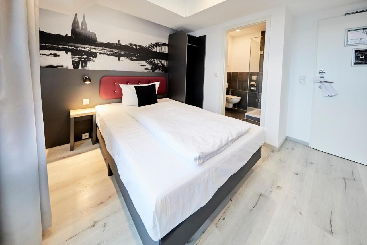 Smarty Cologne Dom Hotel - Boardinghouse - Kontaktloser Self Check-In Екстер'єр фото