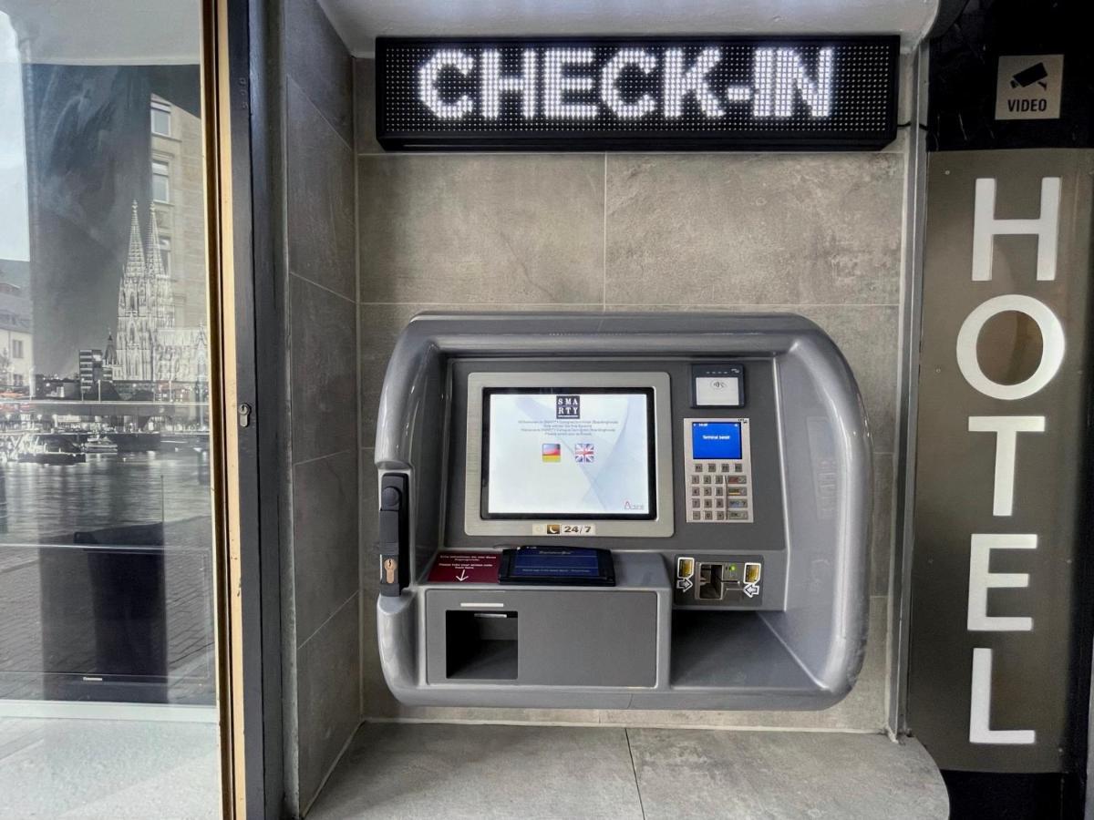Smarty Cologne Dom Hotel - Boardinghouse - Kontaktloser Self Check-In Екстер'єр фото