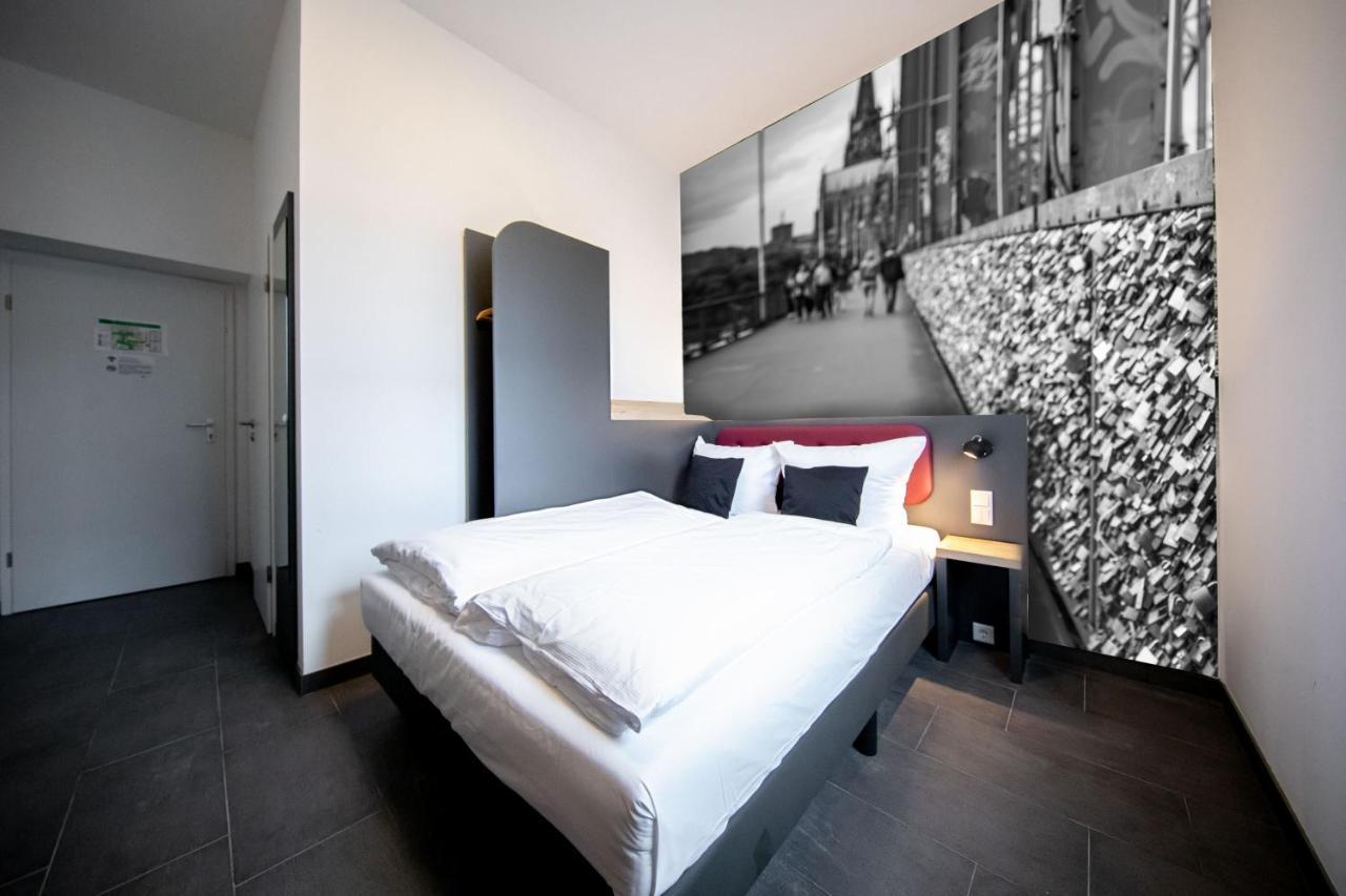 Smarty Cologne Dom Hotel - Boardinghouse - Kontaktloser Self Check-In Екстер'єр фото