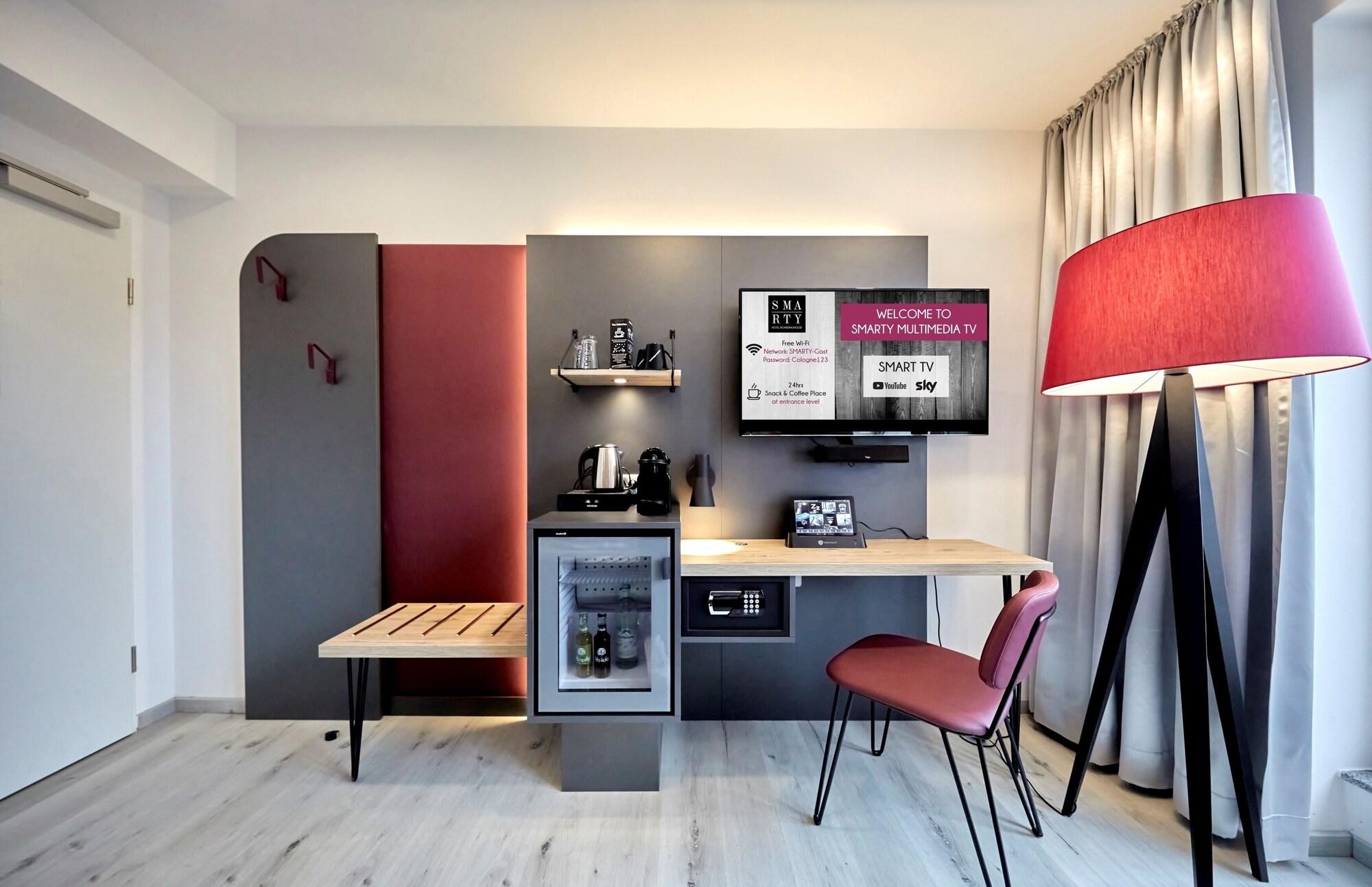 Smarty Cologne Dom Hotel - Boardinghouse - Kontaktloser Self Check-In Екстер'єр фото