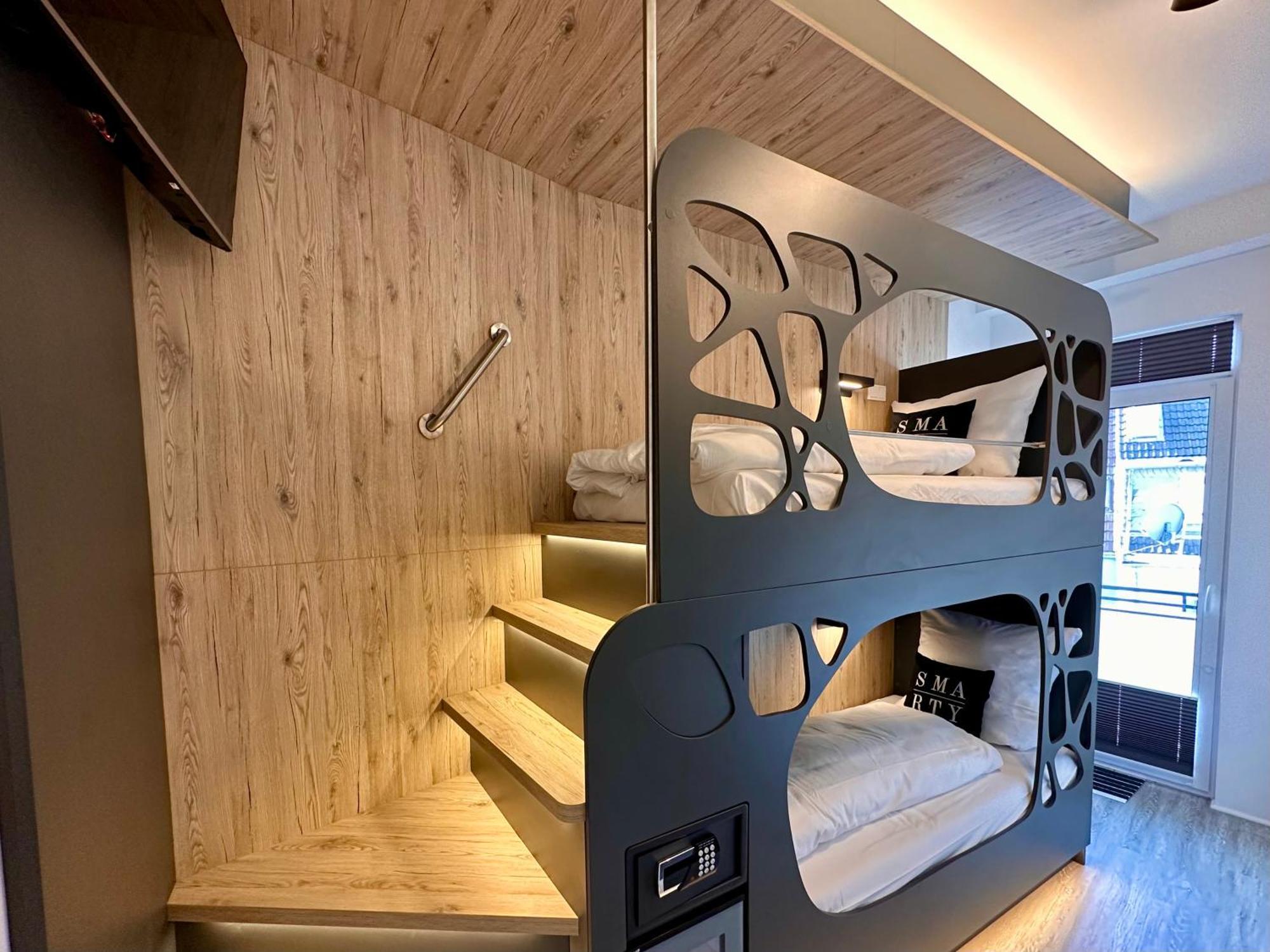 Smarty Cologne Dom Hotel - Boardinghouse - Kontaktloser Self Check-In Екстер'єр фото