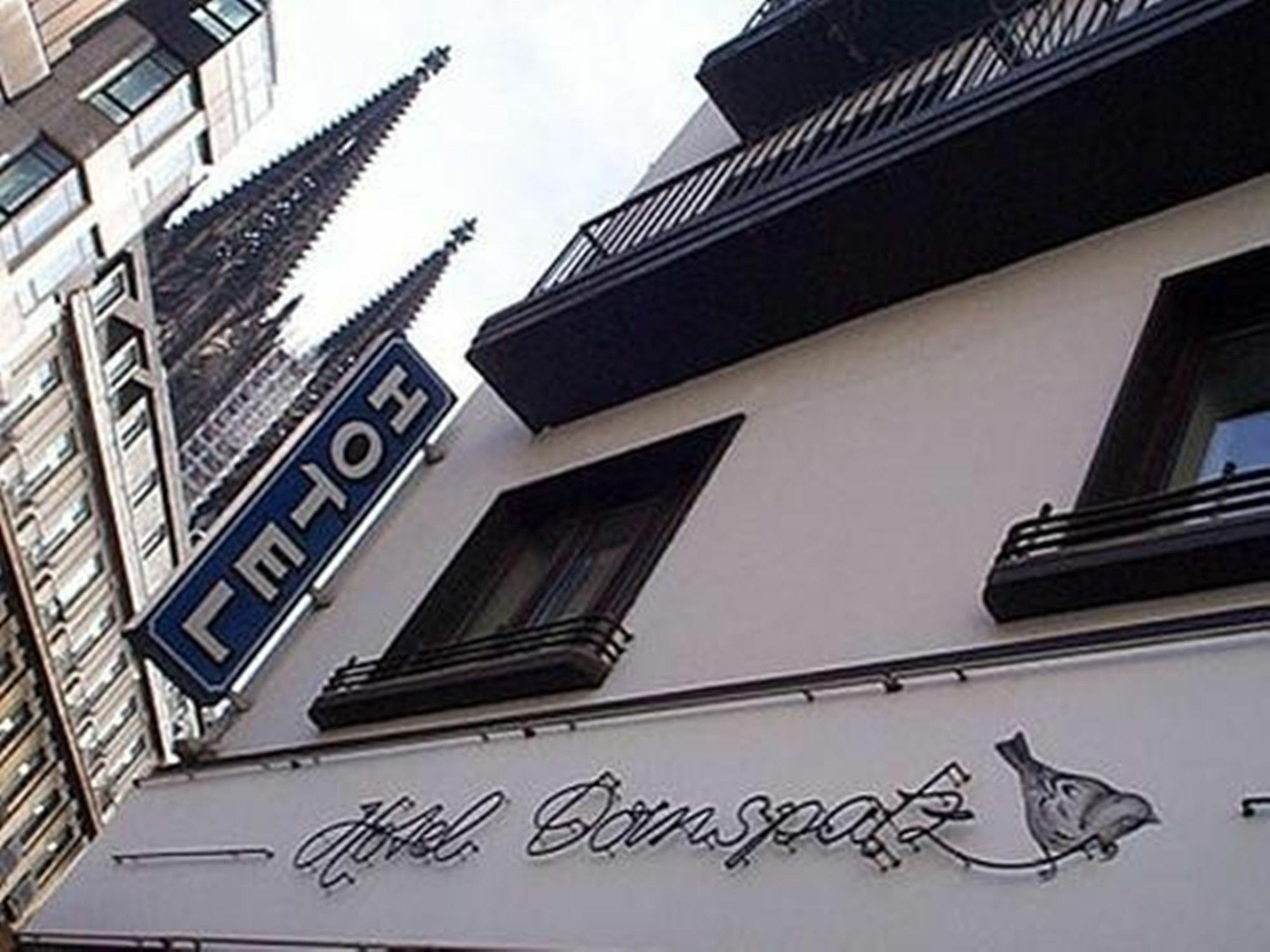 Smarty Cologne Dom Hotel - Boardinghouse - Kontaktloser Self Check-In Екстер'єр фото