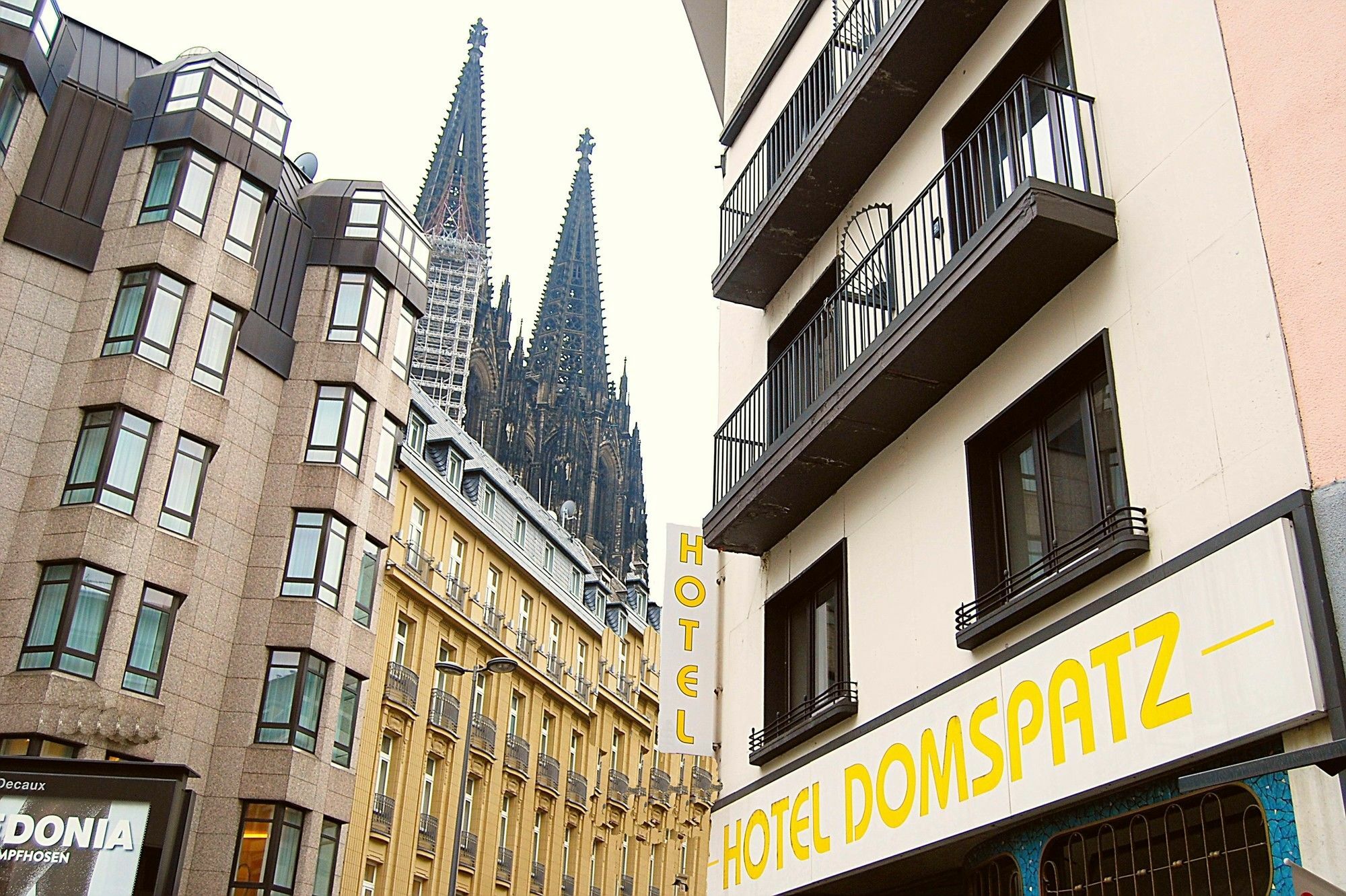 Smarty Cologne Dom Hotel - Boardinghouse - Kontaktloser Self Check-In Екстер'єр фото